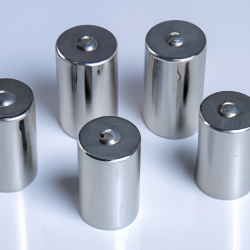 What are the product characteristics of aluminum capacitors?