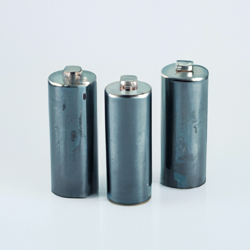 What are the product characteristics of aluminum electrolytic capacitors?