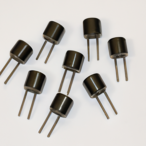 LM350Kスチール/NOPB発振器は、効果的な発振器のコア機能技術記事とアプリケーション開発ケースを強調しています。